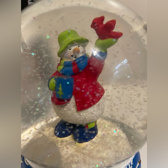 Winter Wishes Snowman Holiday Snow globe -  Christmas Decor - Picture 2 of 4
